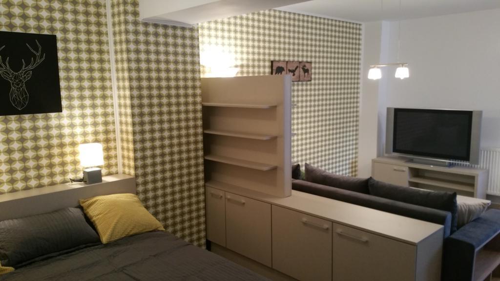 شقة Apartament Aosta سِنايا المظهر الخارجي الصورة